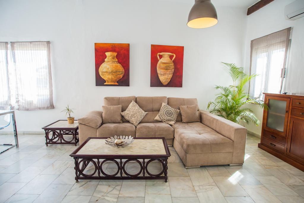 Apartamentos Catedral Malaga Exterior photo