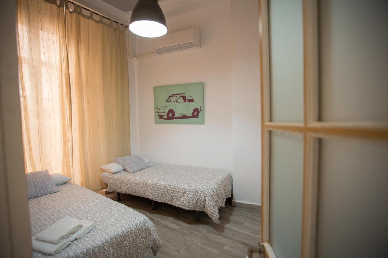 Apartamentos Catedral Malaga Exterior photo
