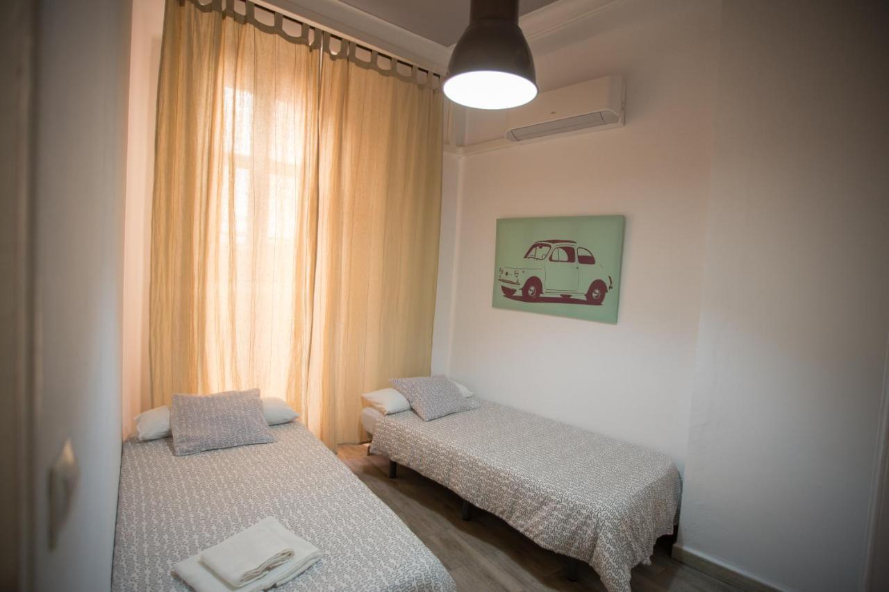 Apartamentos Catedral Malaga Exterior photo