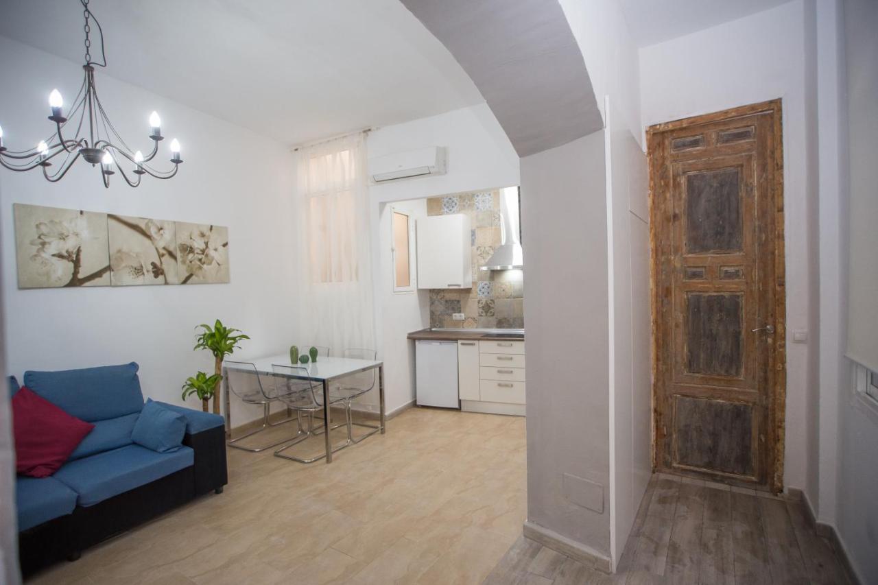 Apartamentos Catedral Malaga Exterior photo